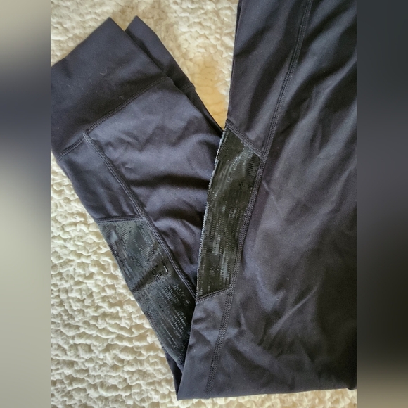 EUC ZYIA Black leggings 23in inseam - Picture 3 of 7